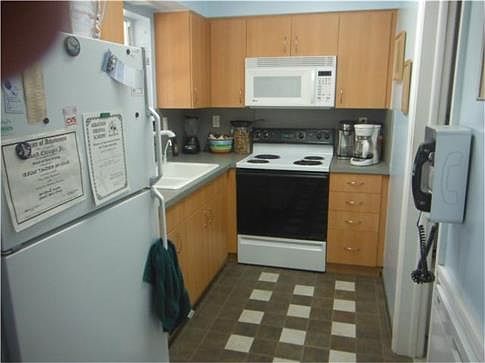 2nd image of 7007 NW 68th Ave