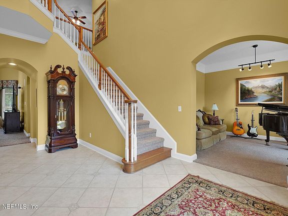 3rd image of 1100 Pawnee Pl