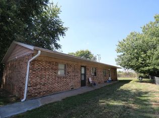 705 W Black Oak St, Strafford, MO 65757