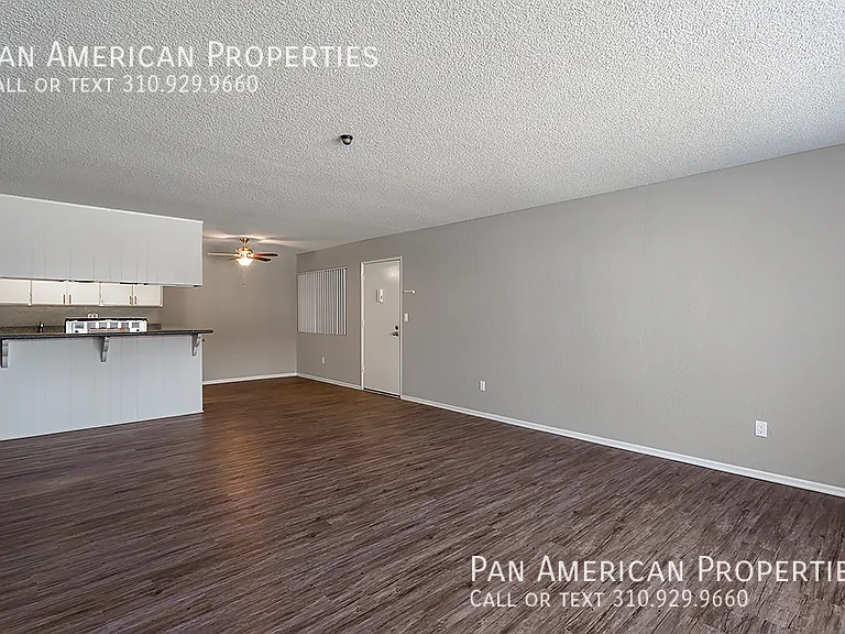 2704 Vanderbilt Ln #13 — Photo 11