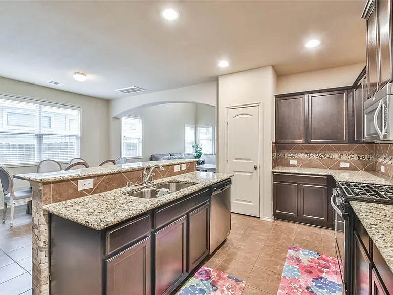 18226 Chianti Ridge Dr — Photo 9