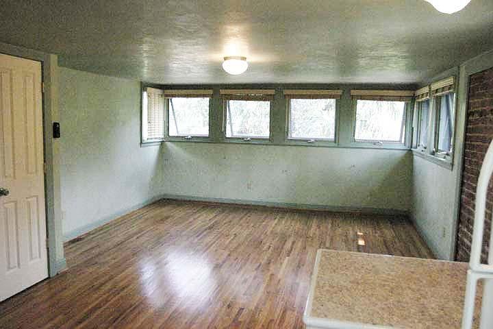 Building Photo 3