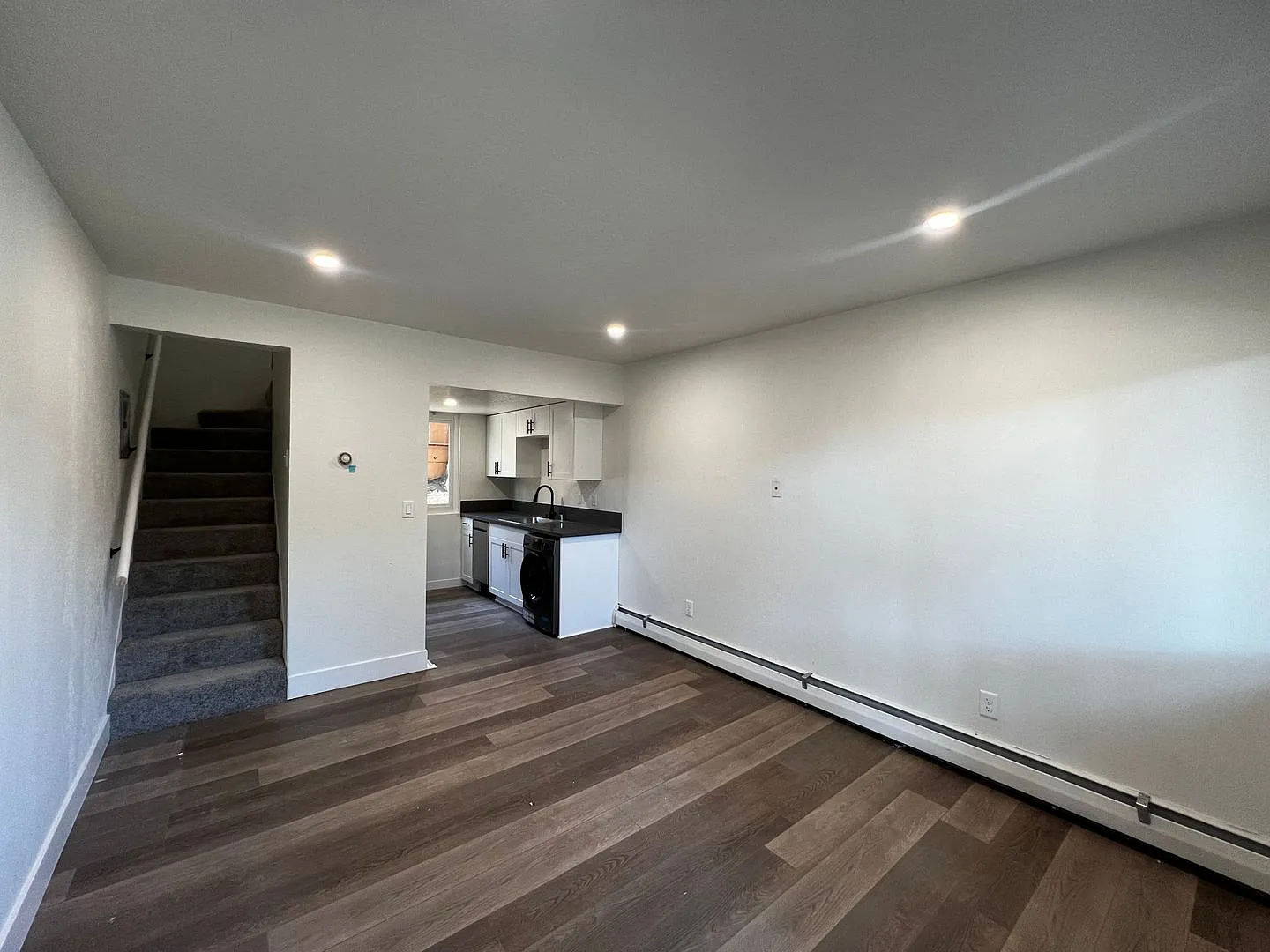 Creekside Townhome Apartments — Photo 3