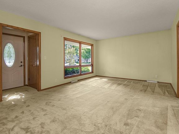 5th image of 7124 2nd Ave S