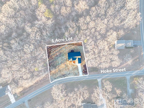 2nd image of 4000 Hoke St