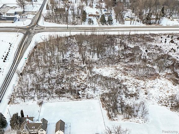 4th image of 0 Corunna Rd