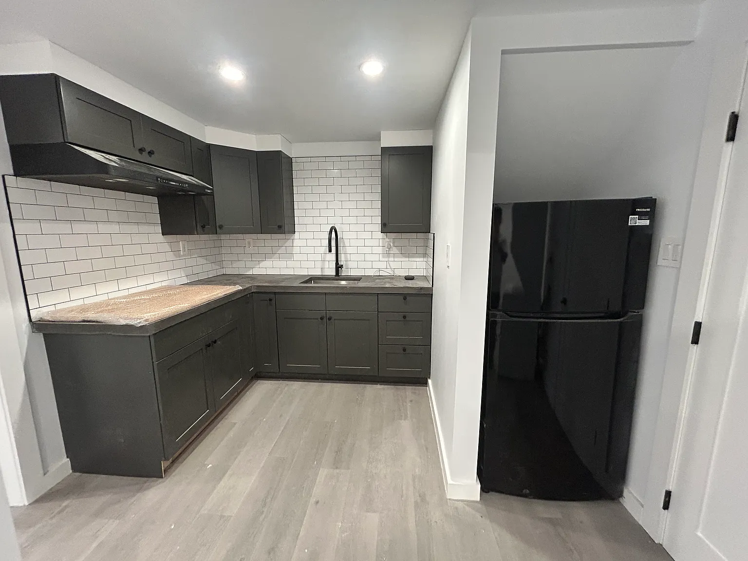 1426 Ortega St — Photo 1