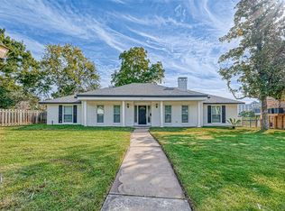 1310 Antigua Ln, Houston, TX 77058