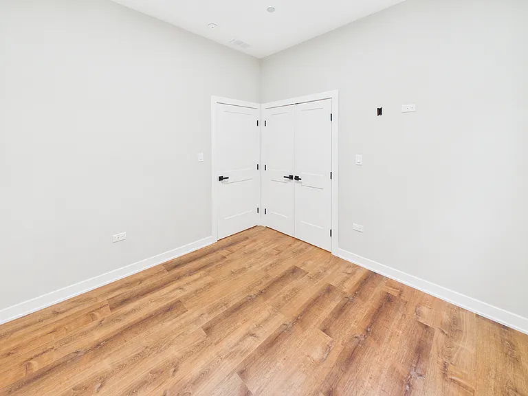 2236 W Cermak Rd #1R — Photo 28