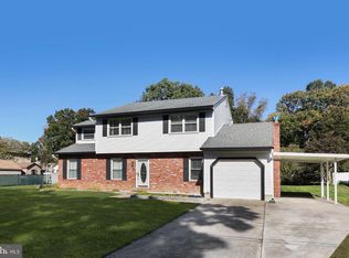 135 Holly Pkwy, Williamstown, NJ 08094