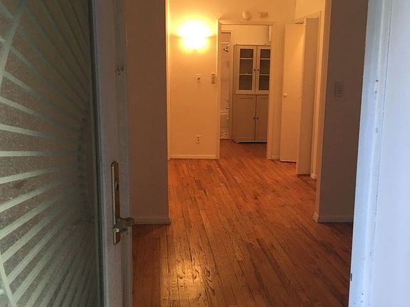 4th image of 229 W 15th St APT 1D