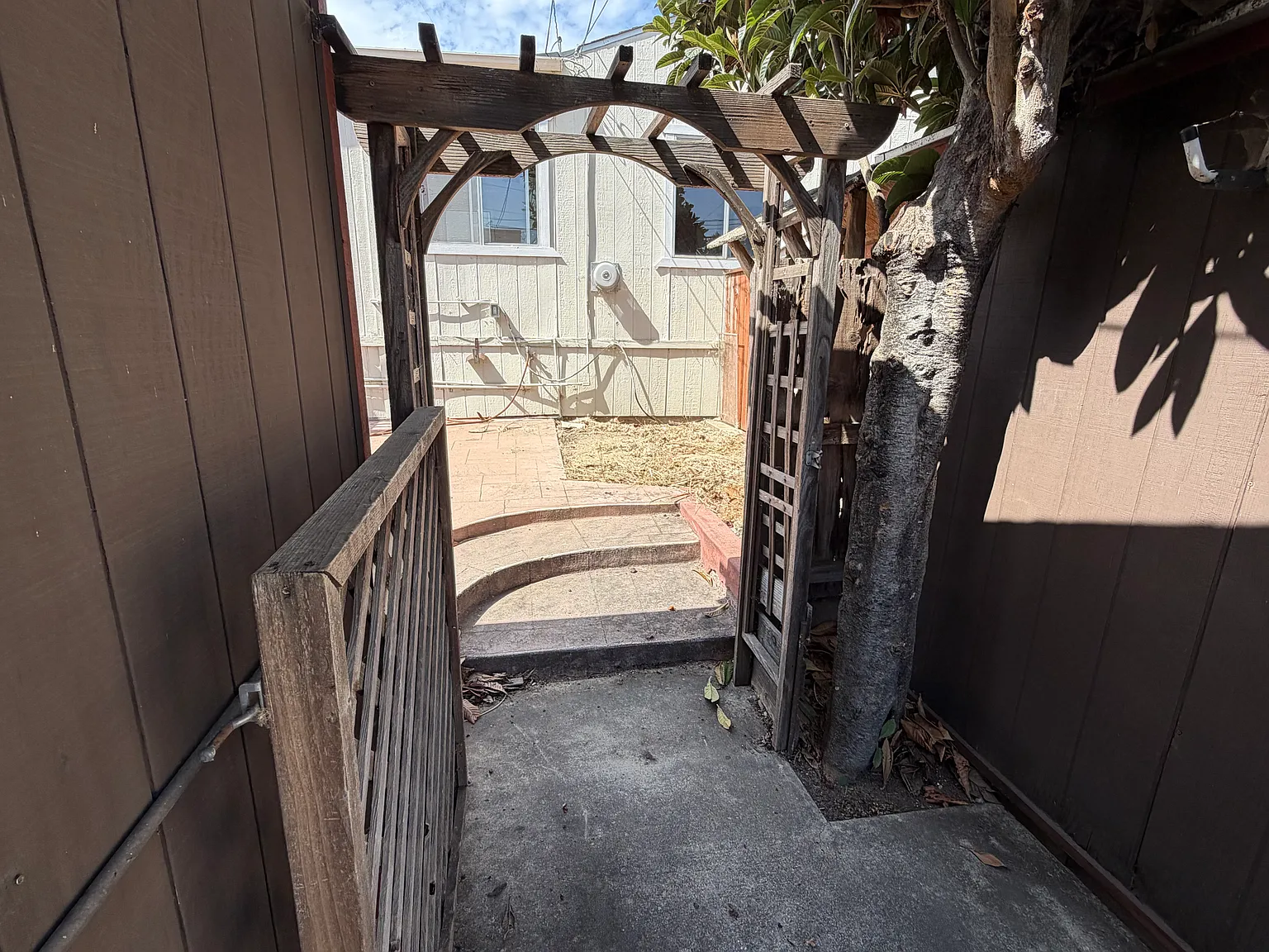 Studio, $1,750 — Photo 1