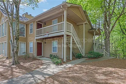 906 Country Park Dr SE Photo 1