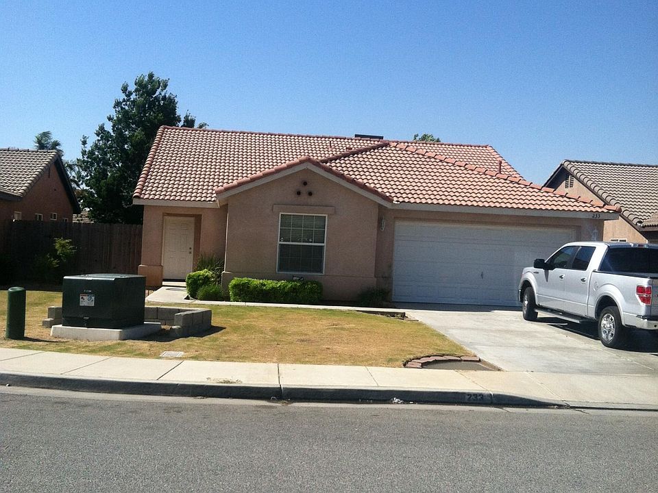 2nd image of 233 Fern Meadow Dr