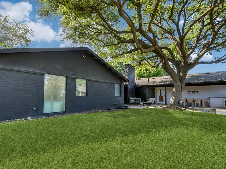 4071 Crown Shore Dr — Photo 11