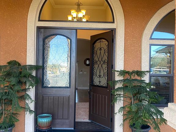 5th image of 2026 N Castle Dr