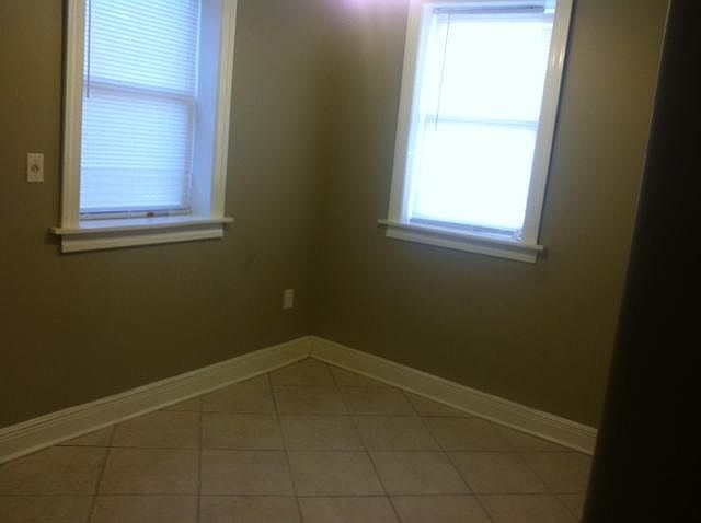 1st image of 616 4th St APT 5
