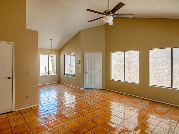 3rd image of 4879 W Doria Dr