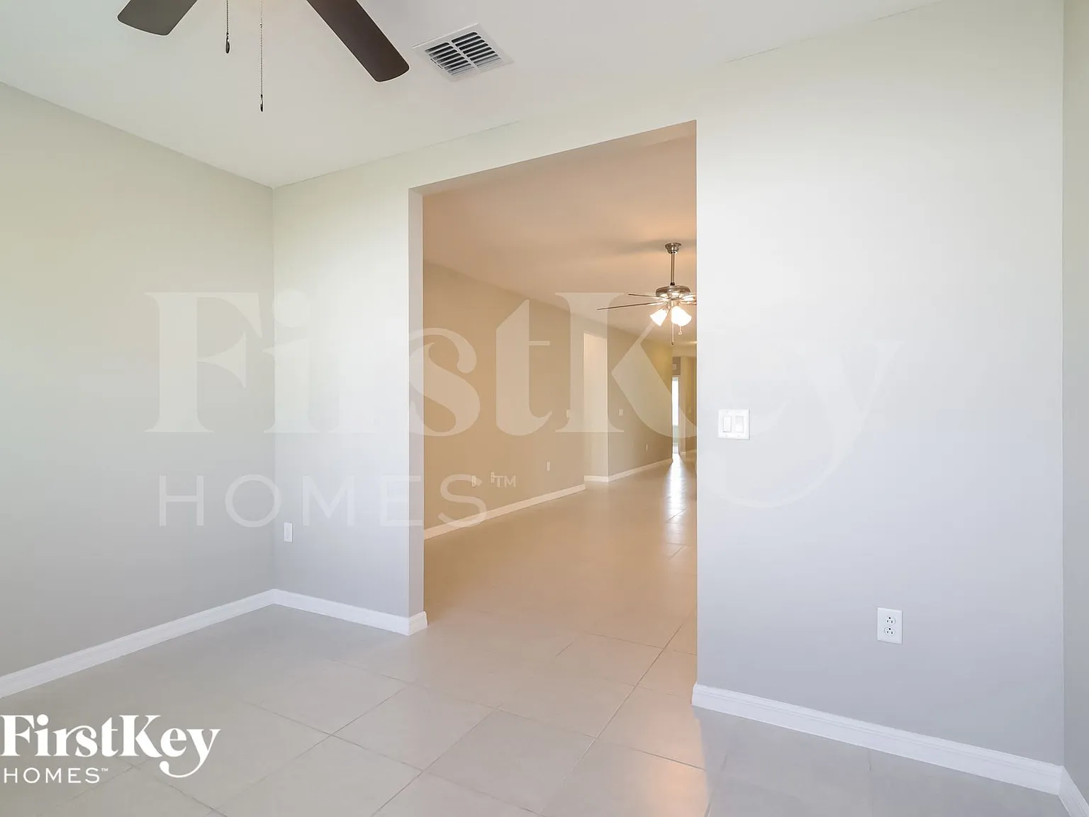 3 bed, 2.0 bath, 2014 sqft, $2,190 — Photo 4