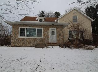 1204 Pioneer Rd, Jackson, WI 53037