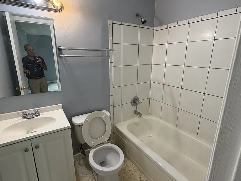 3432 Lexington Rd — Photo 10