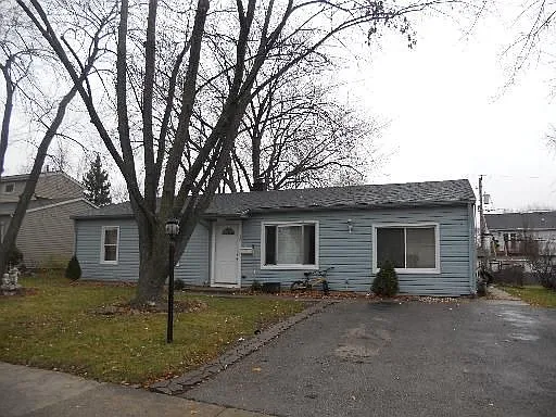 421 Cedarcrest Dr photo 1