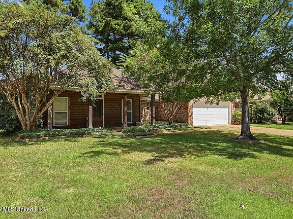 2nd image of 261 Cherry Bark Dr