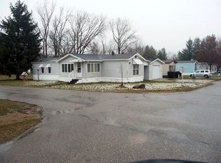 2253 Bart St, Croswell, MI 48422