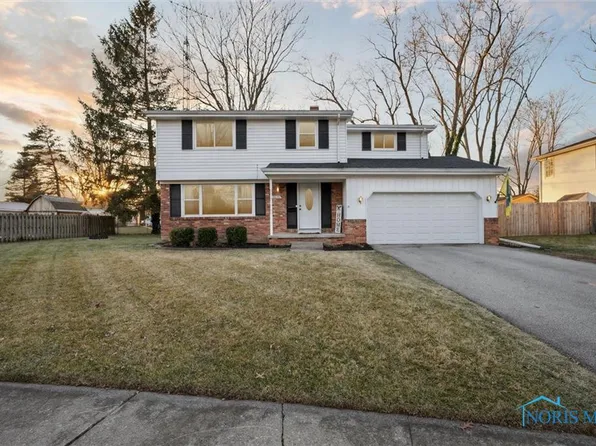 5835 Meadowvale Dr, Toledo, OH 43613