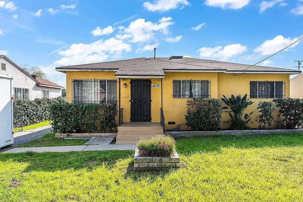 1479 W Evans St — Photo 1