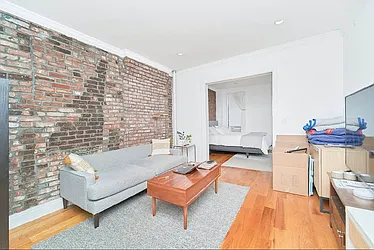 Rented by Living New York