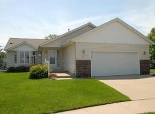 801 Diamond Ridge Ln NW, Rochester, MN 55901