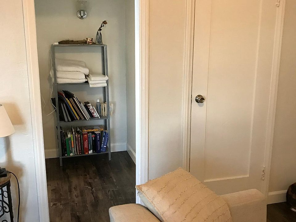 1st image of 314 S Alexandria Ave
