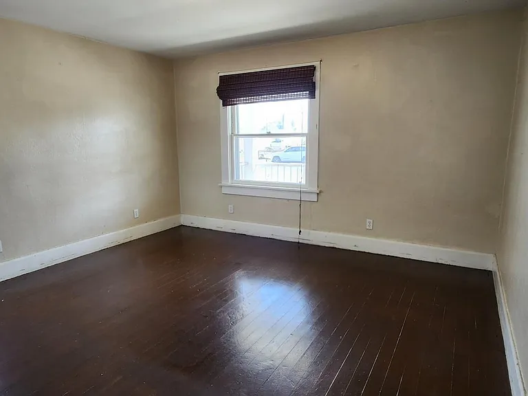 585 Colorado River Blvd — Photo 9