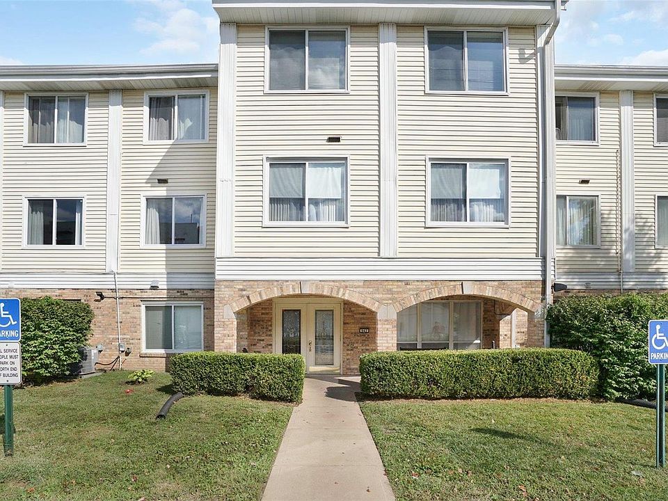 1st image of 942 Guelbreth Ln APT 203