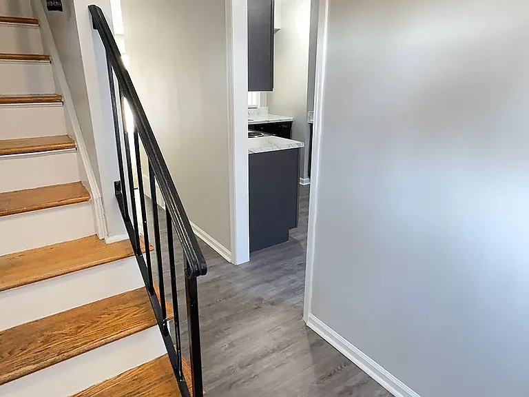 River Oaks Townhomes at Fox Chapel — Photo 82