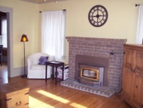 3458 Davis St photo 1