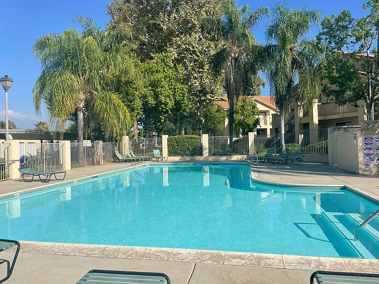 Arroyo Vista Apartments — Photo 34