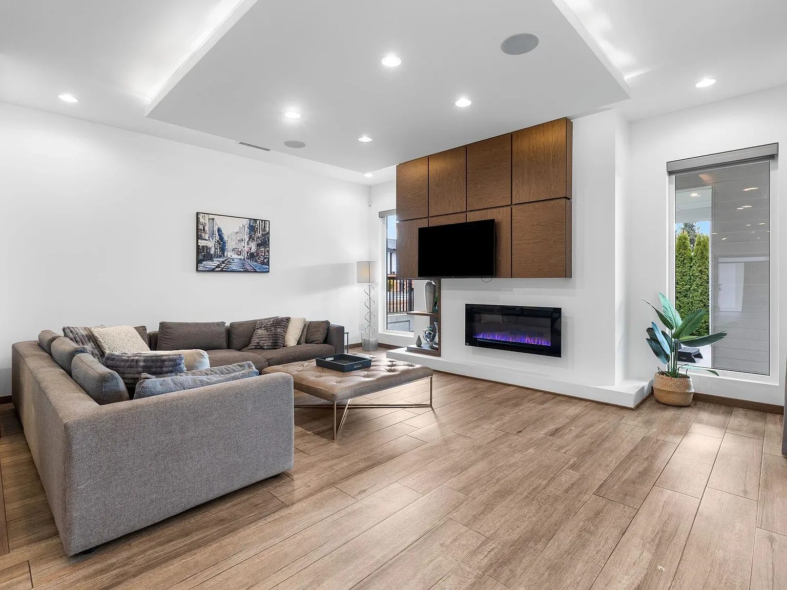 3 bed, 3500 sqft, $5,700 — Photo 3