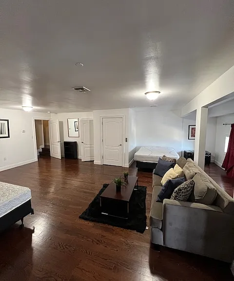 9033 Wall St #1 — Photo 25