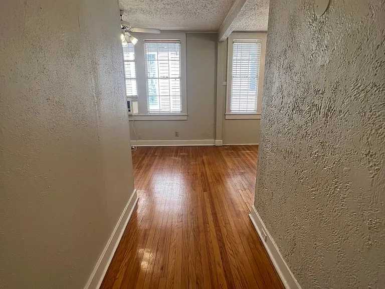 1301 Napoleon Ave #K — Photo 3