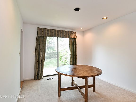 4th image of 260 W Wimbolton Dr