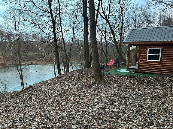2nd image of 6 River Bend Rd
