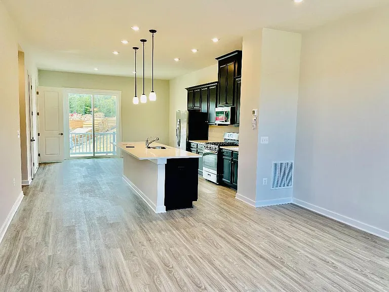 17912 Woods Overlook Dr — Photo 8