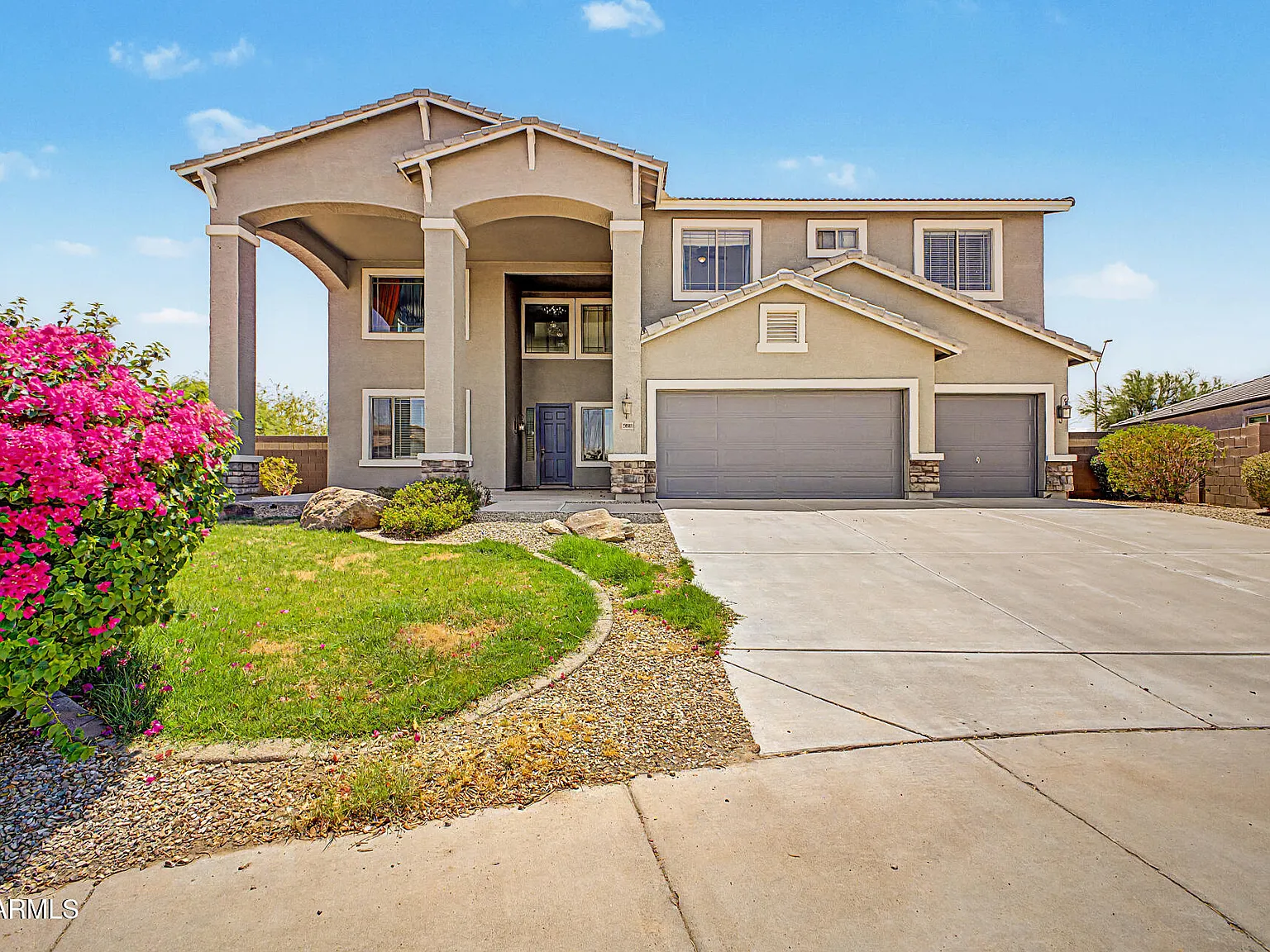 5 bed, 3.0 bath, 3924 sqft, $3,600 — Photo 1