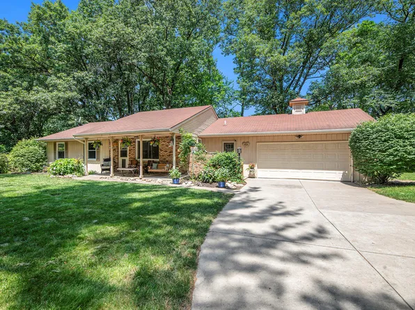 815 72nd Ave, Lawton, MI 49065