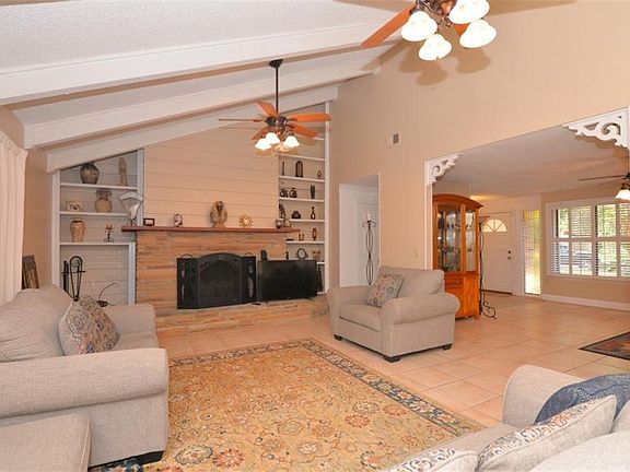 5th image of 202 Pembrook Pl