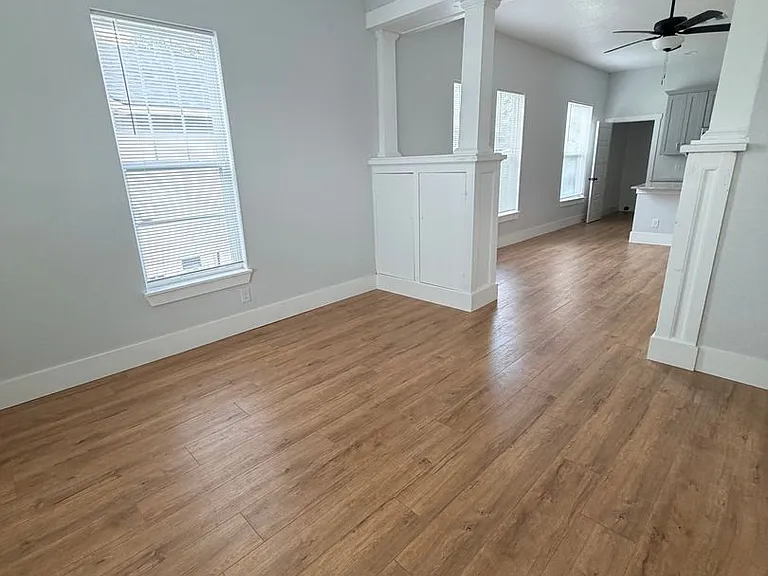 439 Dunning Ave — Photo 2