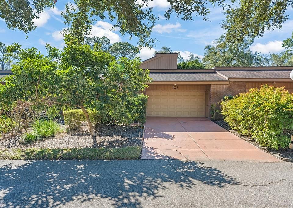 1st image of 107 Cedar Point Ln