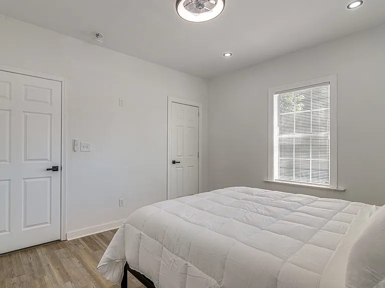 1550 Langston Ave SW — Photo 6